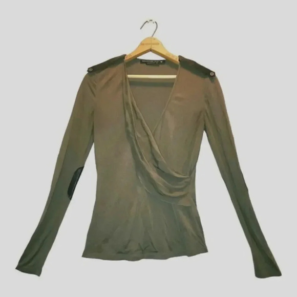 New Mackage Womens Olive Green Asymmetrical V-Neck Pullover T-Shirt Top Size XS - Picture 1 of 7